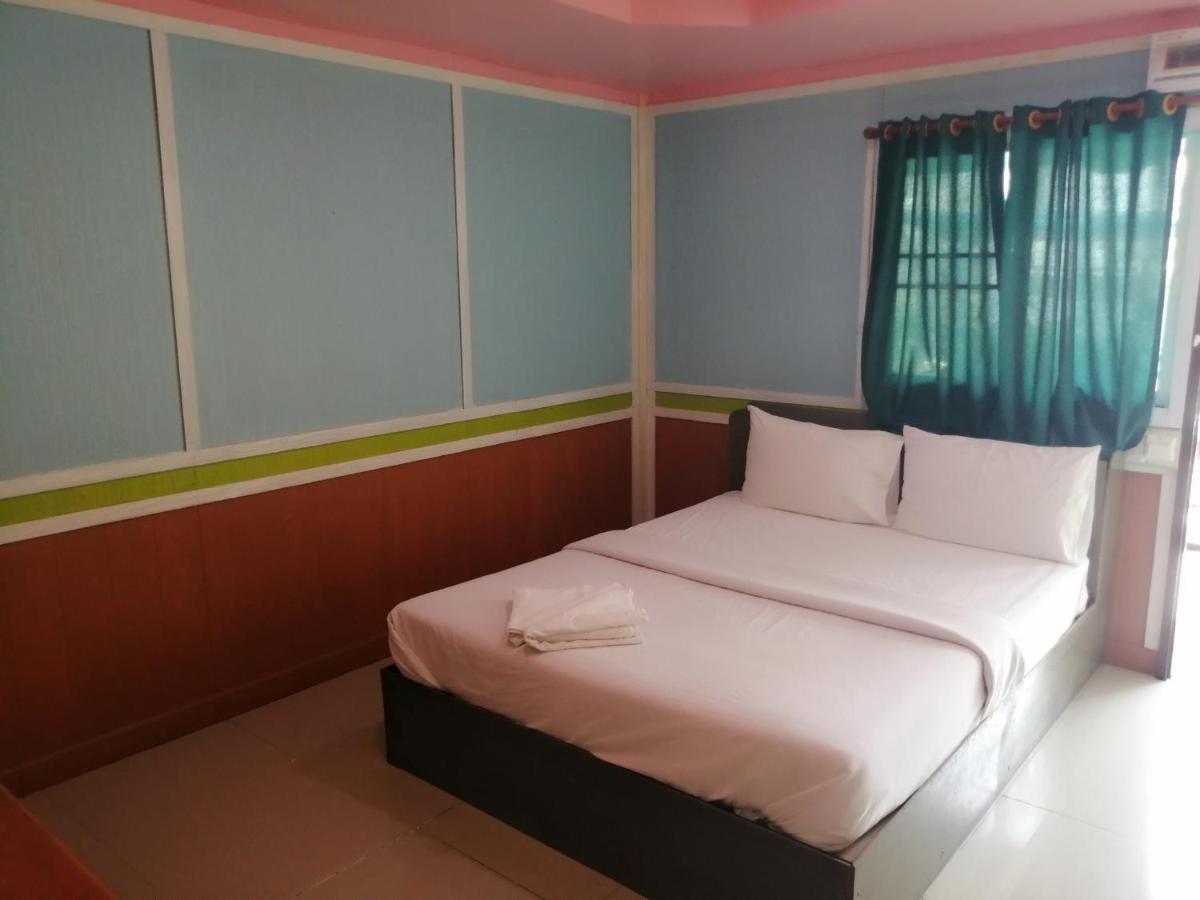 Nang Phraya Resort Phayuha Khirim Ngoại thất bức ảnh